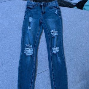 super cute distressed jeans. in great condition!